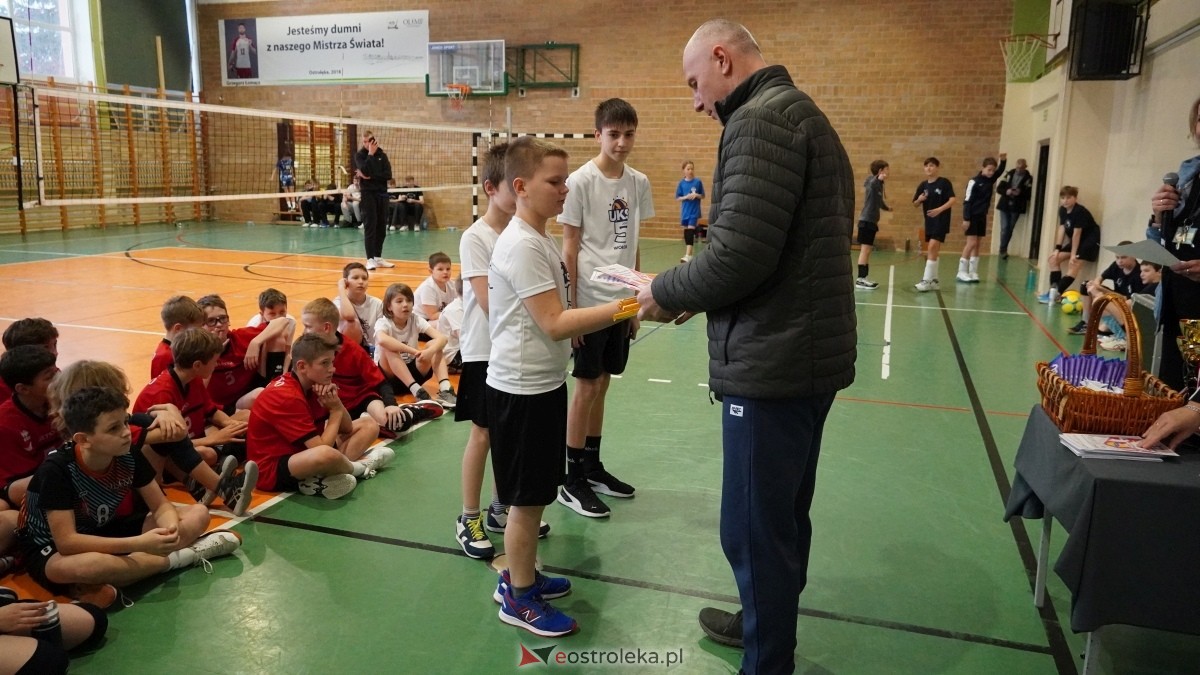 Turniej siatkarski UKS Olimp Ostrołęka [11.01.2025] - zdjęcie #166 - eOstroleka.pl