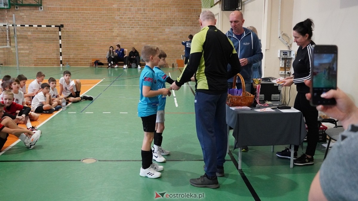 Turniej siatkarski UKS Olimp Ostrołęka [11.01.2025] - zdjęcie #124 - eOstroleka.pl