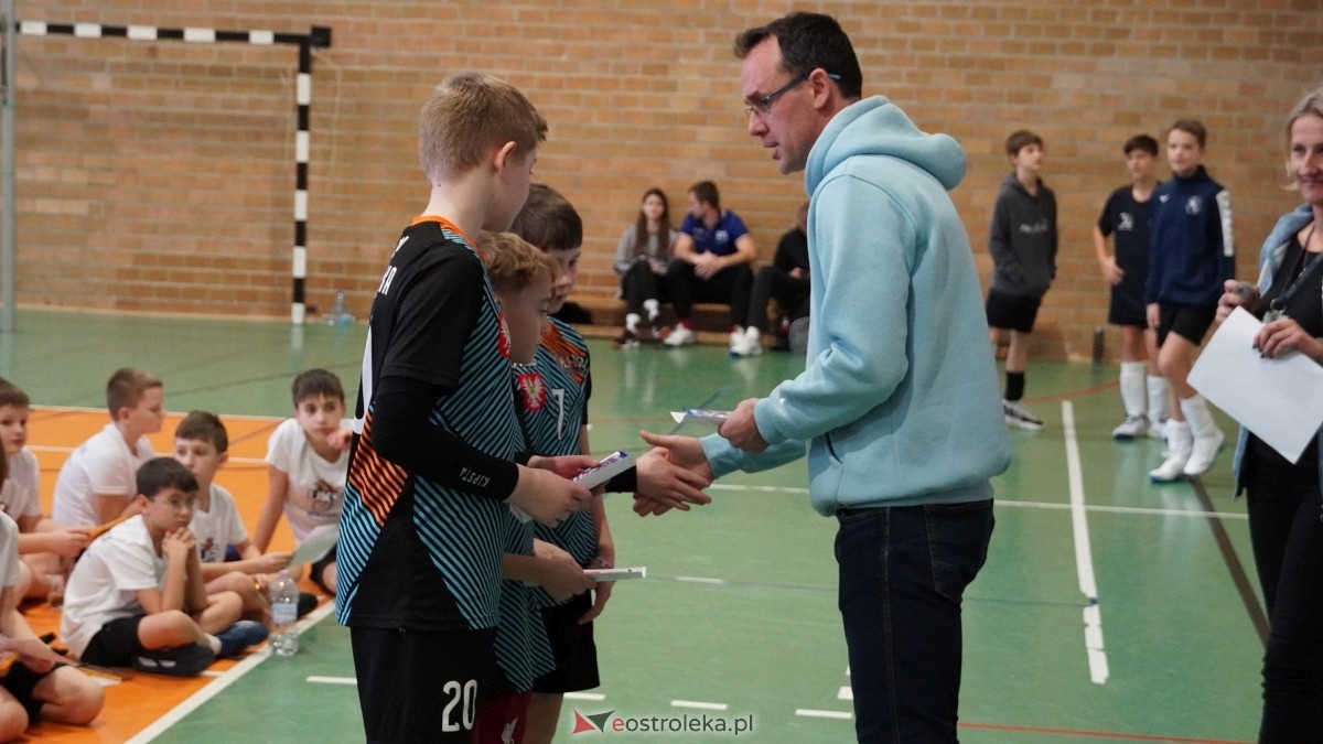 Turniej siatkarski UKS Olimp Ostrołęka [11.01.2025] - zdjęcie #114 - eOstroleka.pl