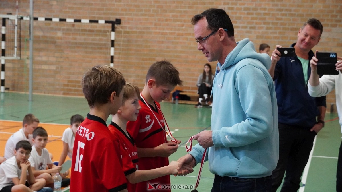 Turniej siatkarski UKS Olimp Ostrołęka [11.01.2025] - zdjęcie #110 - eOstroleka.pl