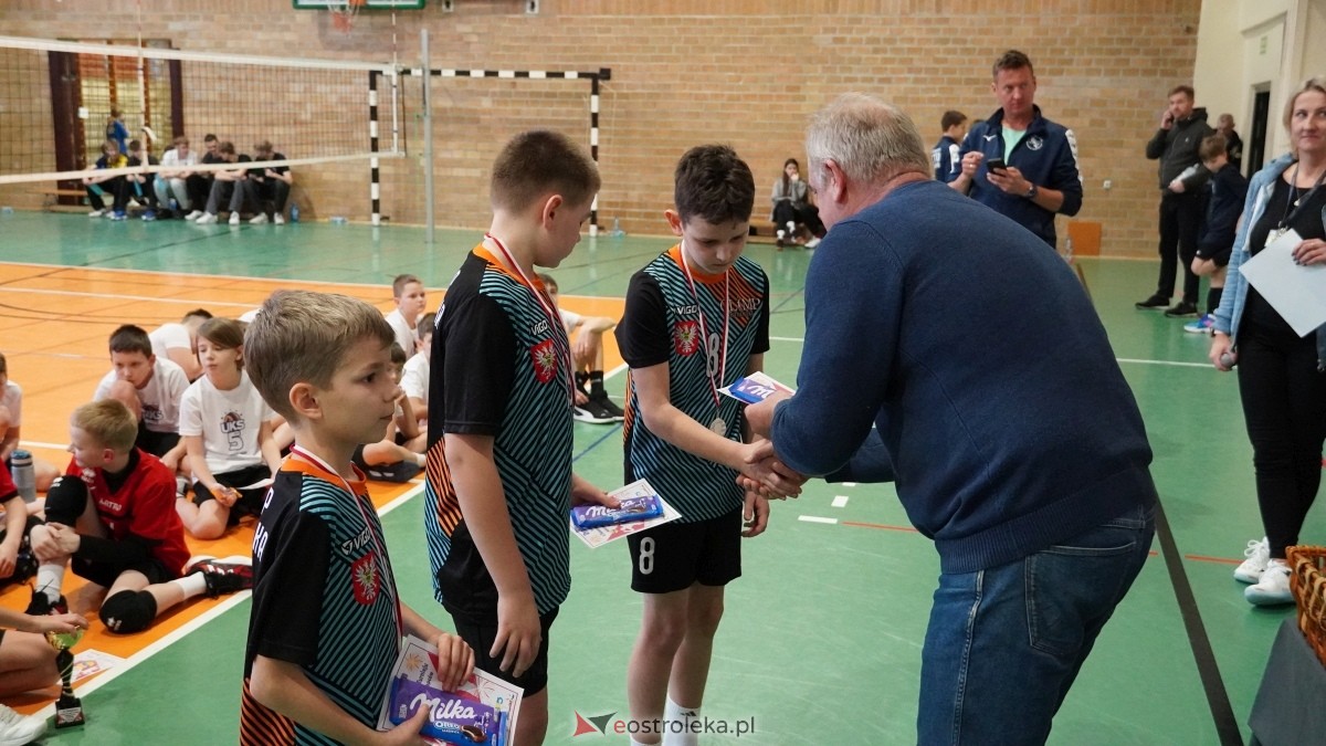 Turniej siatkarski UKS Olimp Ostrołęka [11.01.2025] - zdjęcie #76 - eOstroleka.pl