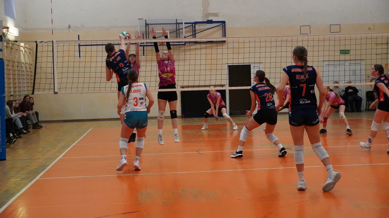 Nike Ostrołęka - Radomka [11.01.2025] - zdjęcie #21 - eOstroleka.pl