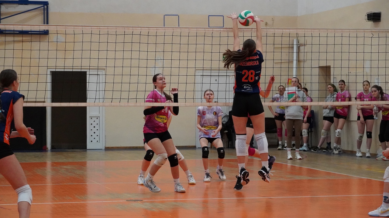 Nike Ostrołęka - Radomka [11.01.2025] - zdjęcie #20 - eOstroleka.pl