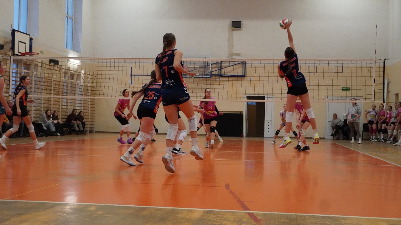 Nike Ostrołęka - Radomka [11.01.2025] - zdjęcie #13 - eOstroleka.pl