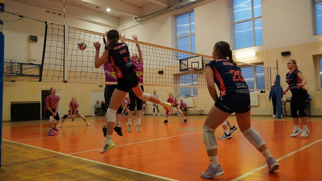 Nike Ostrołęka - Radomka [11.01.2025] - zdjęcie #1 - eOstroleka.pl