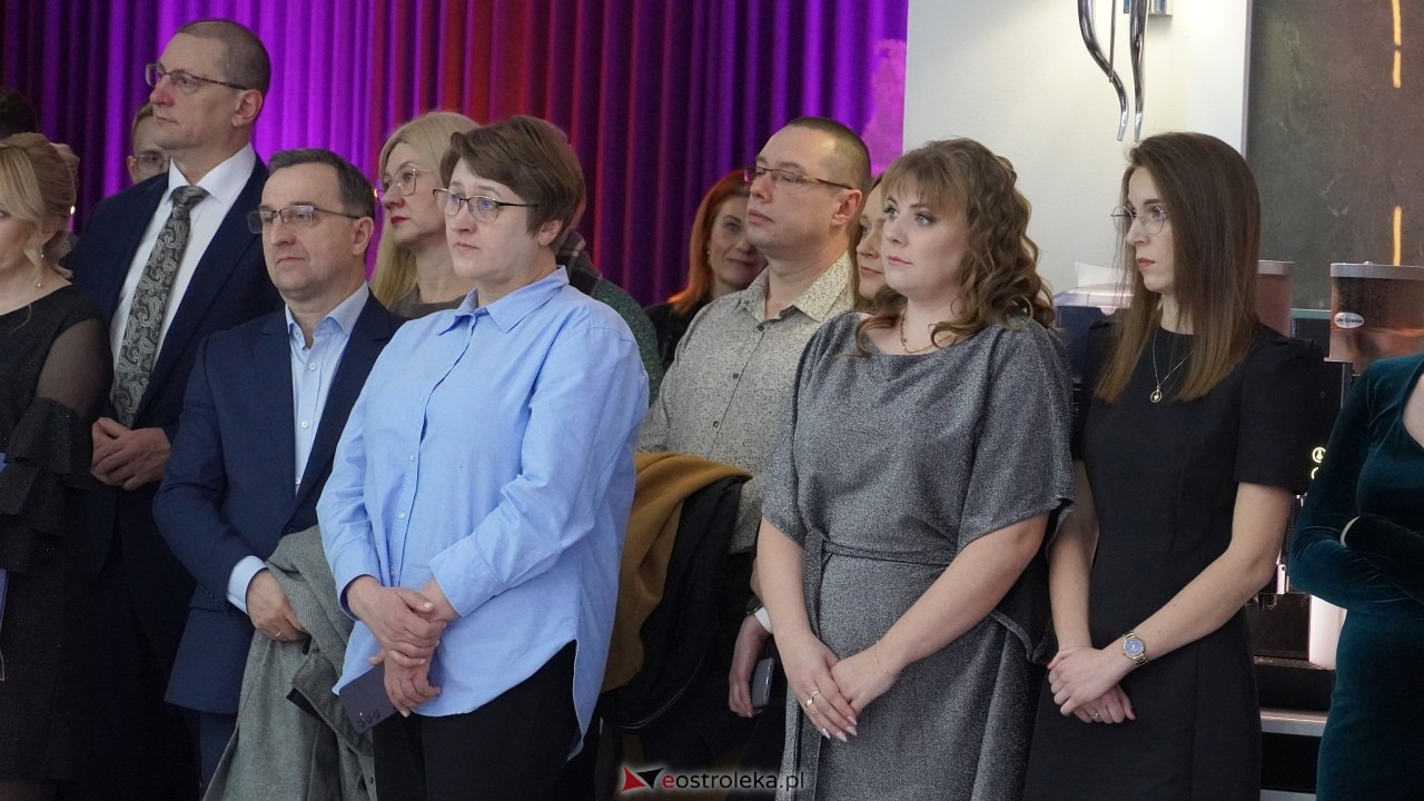 Studniówka II LO w Ostrołęce 2025 [11.02.2025] - zdjęcie #255 - eOstroleka.pl