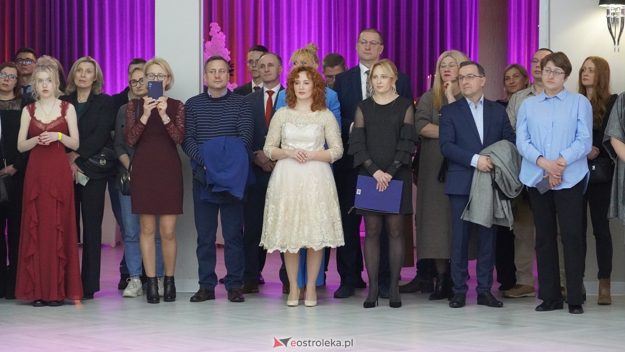 Studniówka II LO w Ostrołęce 2025 [11.02.2025] - zdjęcie #247 - eOstroleka.pl