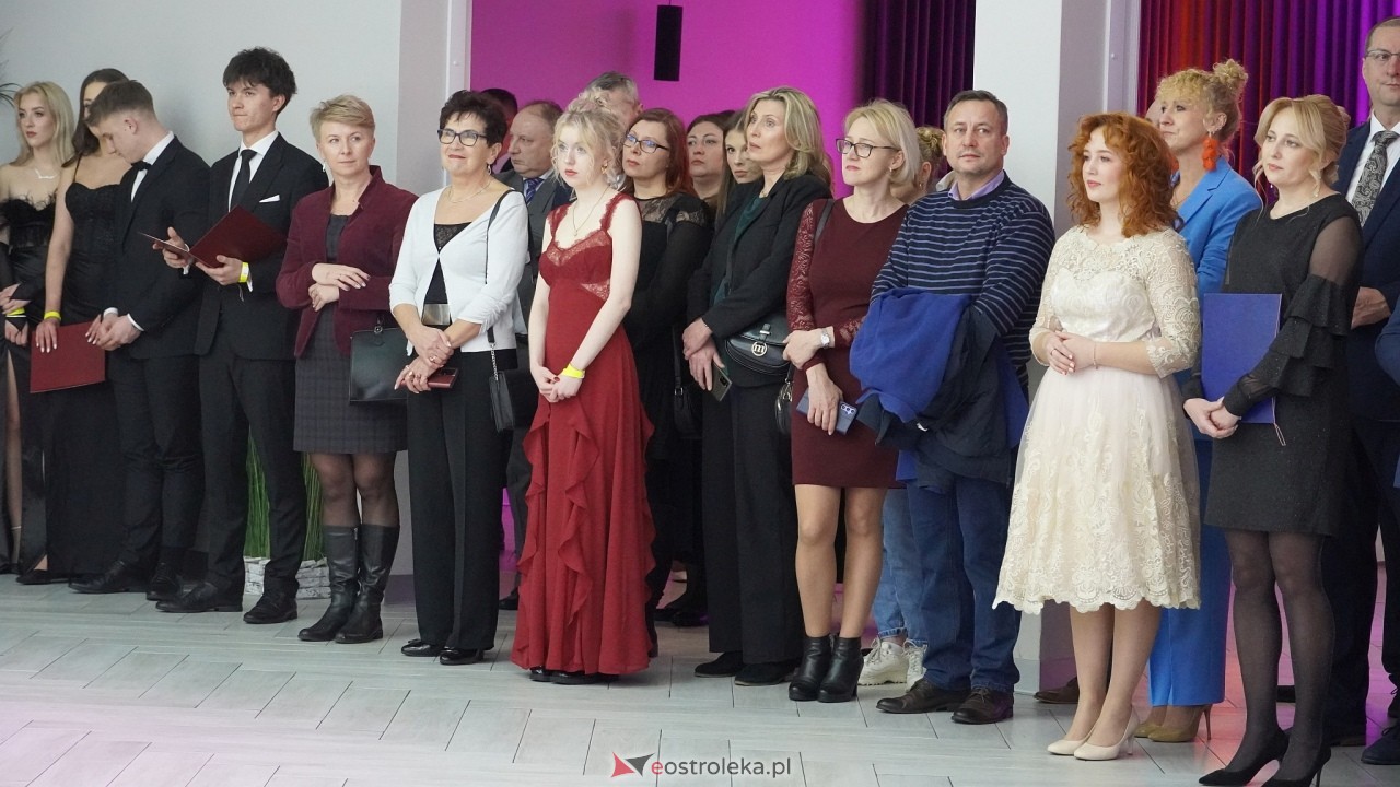 Studniówka II LO w Ostrołęce 2025 [11.02.2025] - zdjęcie #240 - eOstroleka.pl