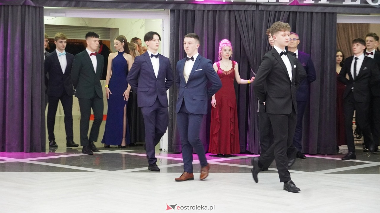 Studniówka II LO w Ostrołęce 2025 [11.02.2025] - zdjęcie #232 - eOstroleka.pl