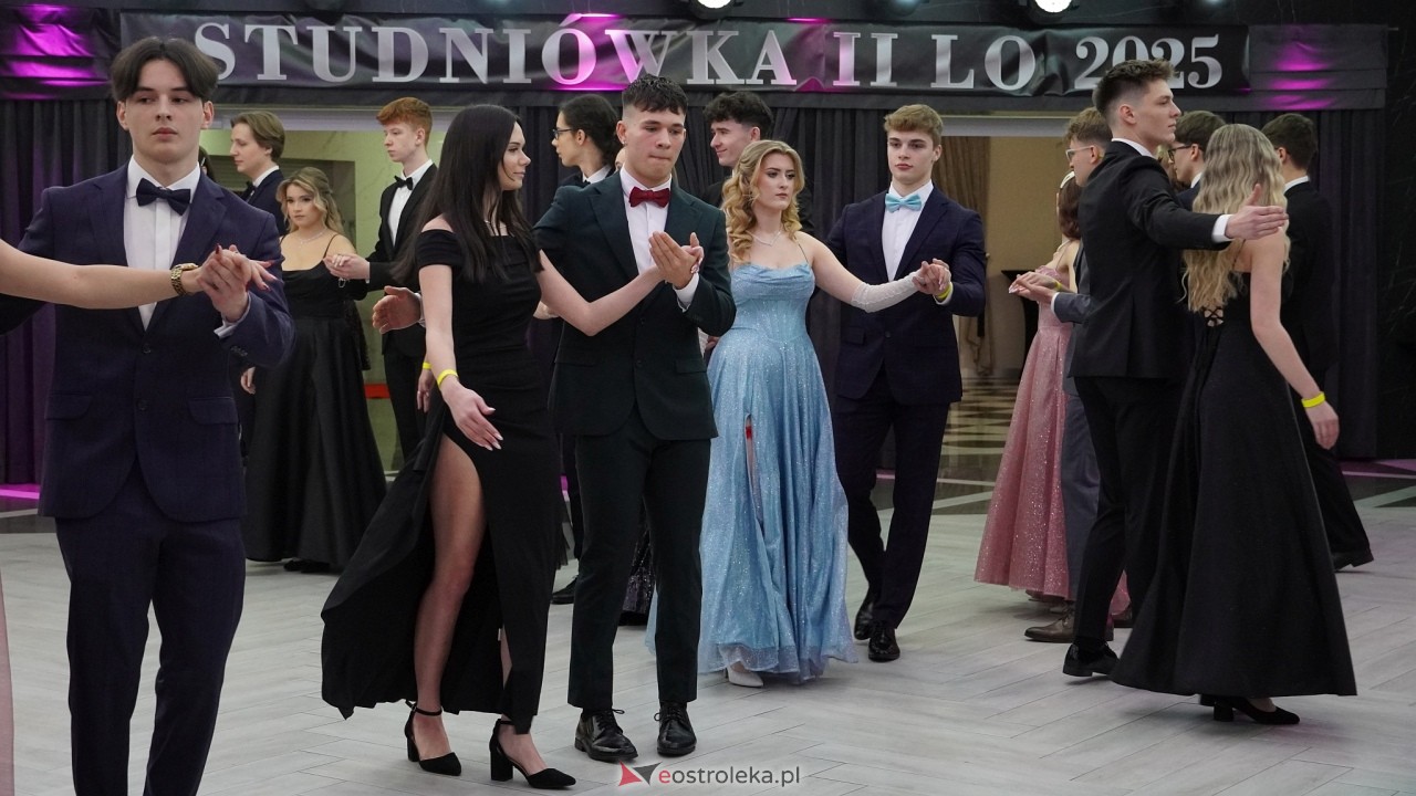 Studniówka II LO w Ostrołęce 2025 [11.02.2025] - zdjęcie #212 - eOstroleka.pl