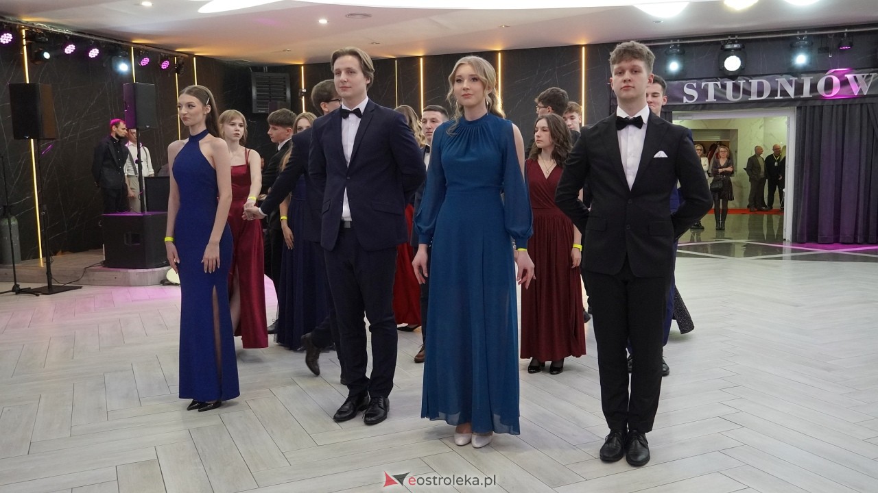 Studniówka II LO w Ostrołęce 2025 [11.02.2025] - zdjęcie #195 - eOstroleka.pl