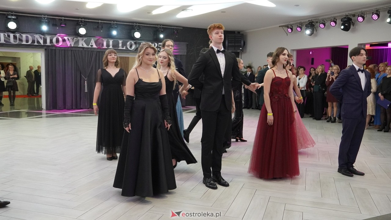 Studniówka II LO w Ostrołęce 2025 [11.02.2025] - zdjęcie #194 - eOstroleka.pl