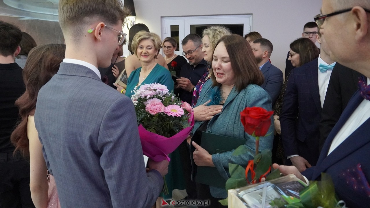 Studniówka II LO w Ostrołęce 2025 [11.02.2025] - zdjęcie #172 - eOstroleka.pl