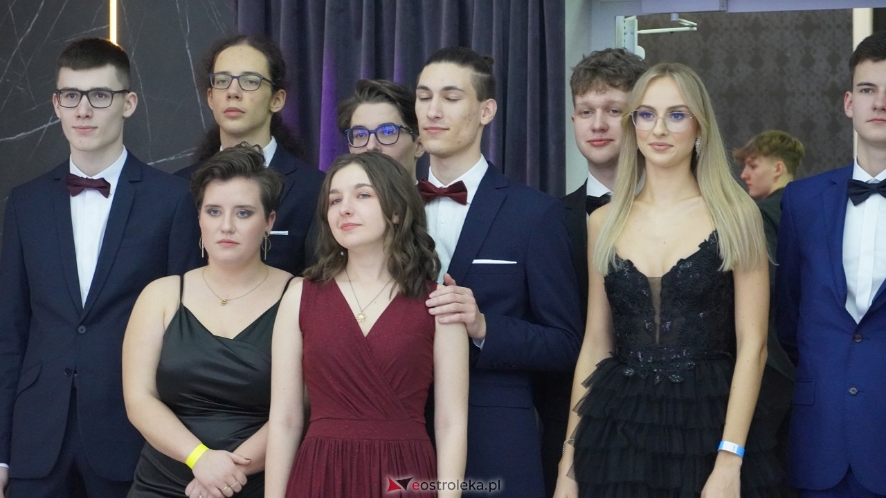 Studniówka II LO w Ostrołęce 2025 [11.02.2025] - zdjęcie #169 - eOstroleka.pl
