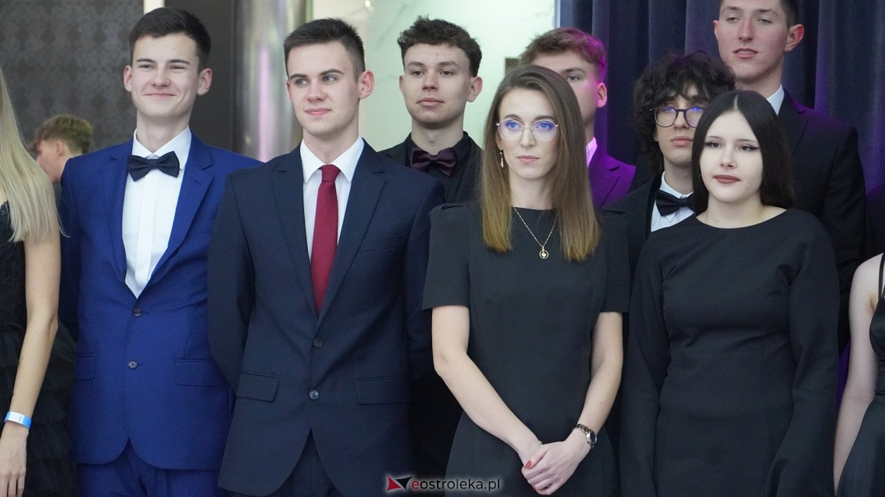 Studniówka II LO w Ostrołęce 2025 [11.02.2025] - zdjęcie #167 - eOstroleka.pl
