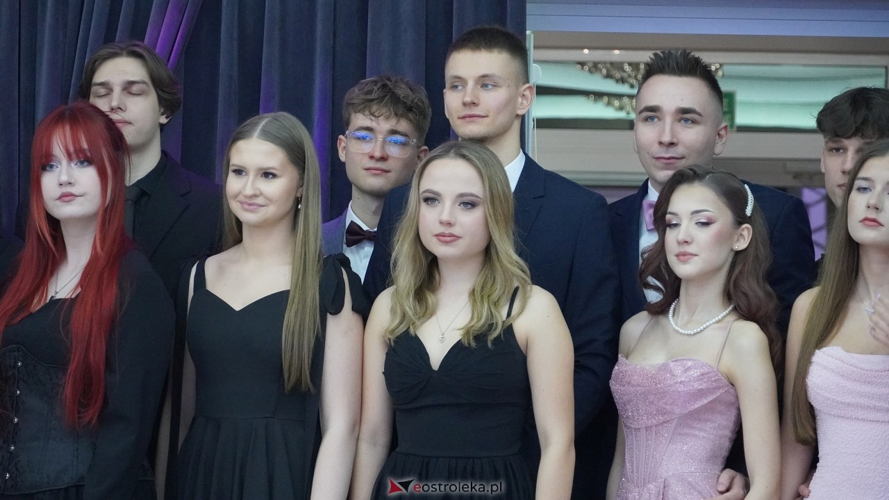 Studniówka II LO w Ostrołęce 2025 [11.02.2025] - zdjęcie #164 - eOstroleka.pl
