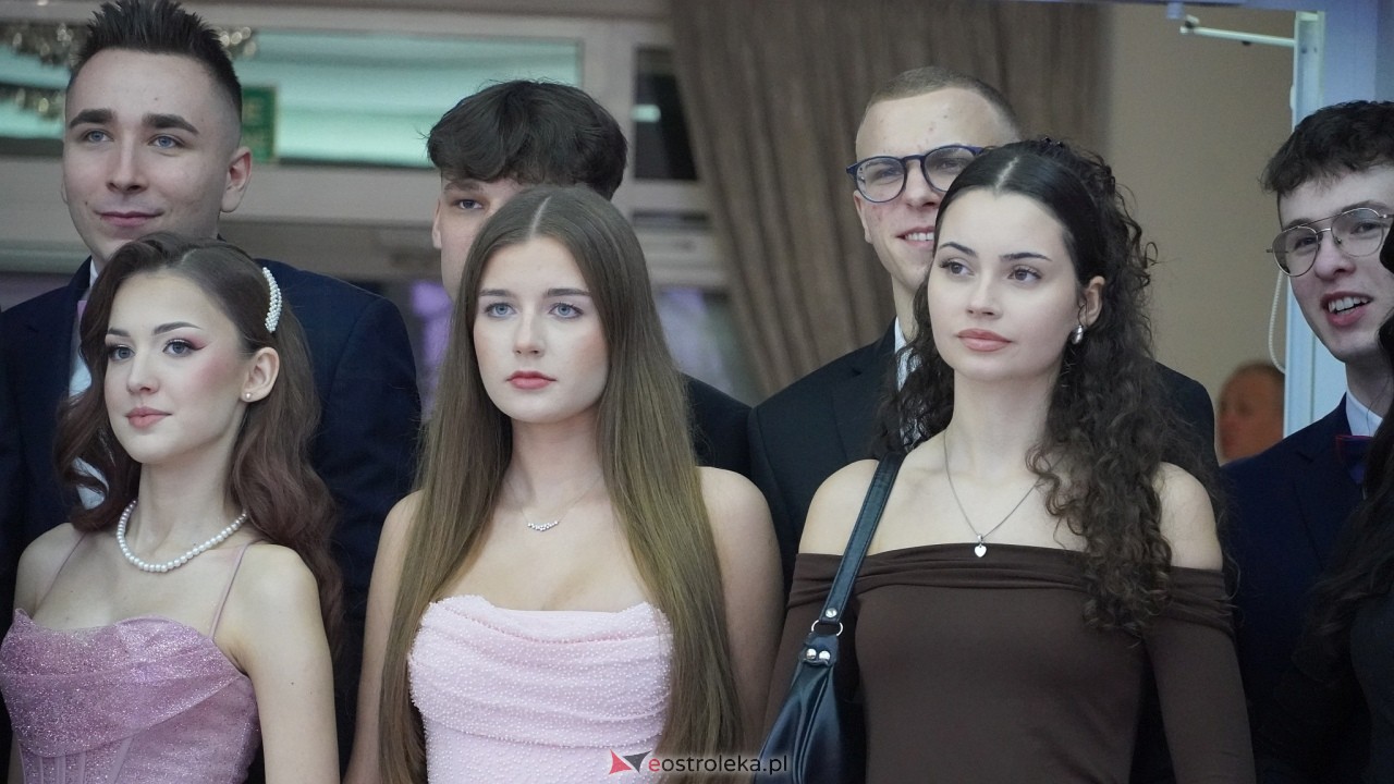 Studniówka II LO w Ostrołęce 2025 [11.02.2025] - zdjęcie #163 - eOstroleka.pl