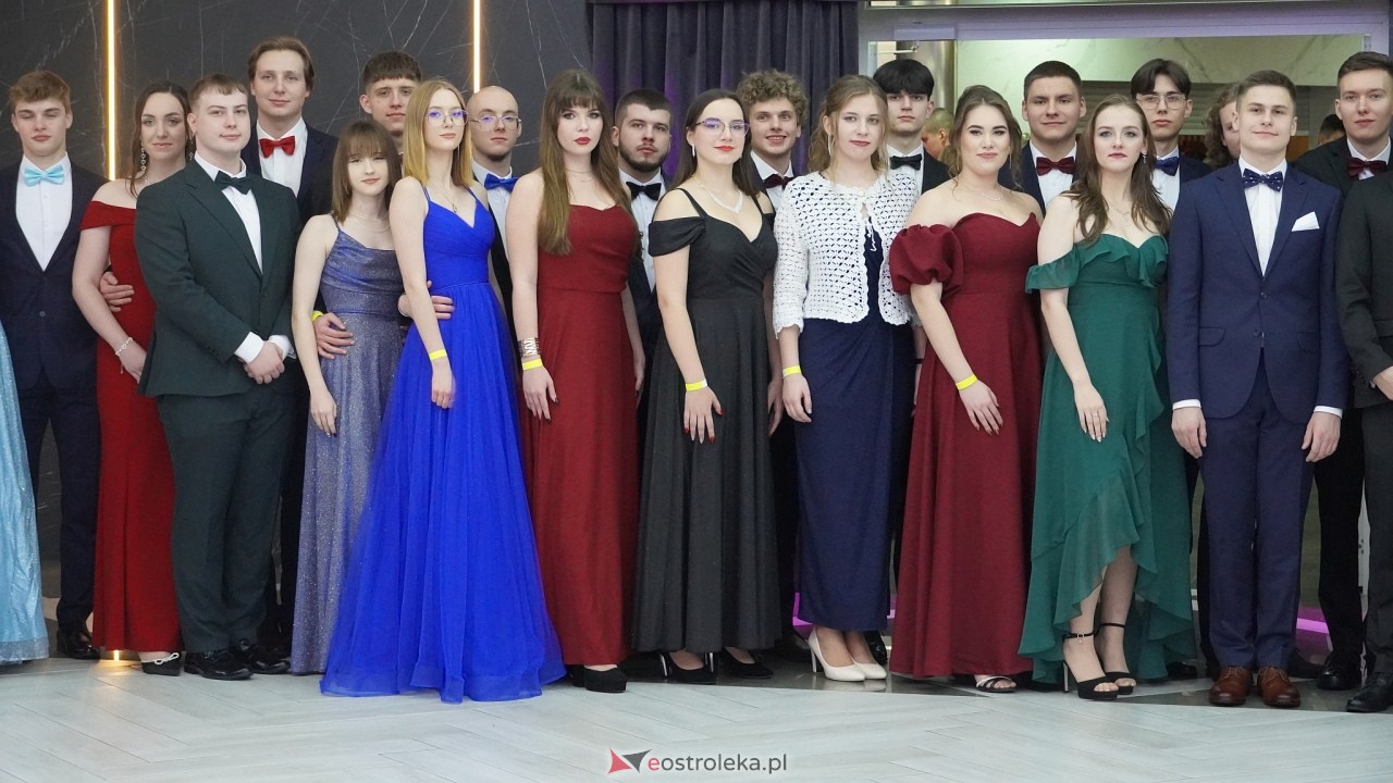 Studniówka II LO w Ostrołęce 2025 [11.02.2025] - zdjęcie #118 - eOstroleka.pl