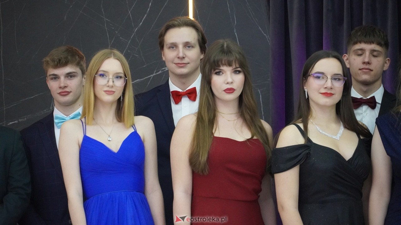 Studniówka II LO w Ostrołęce 2025 [11.02.2025] - zdjęcie #113 - eOstroleka.pl