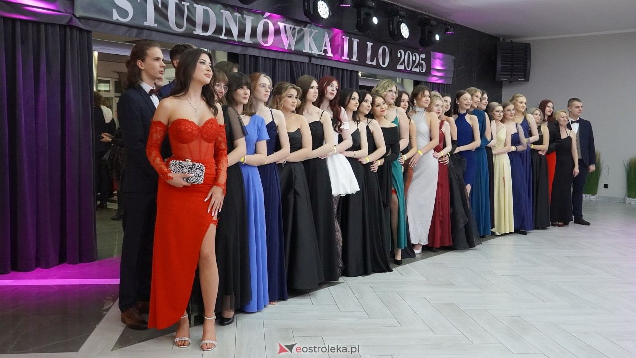 Studniówka II LO w Ostrołęce 2025 [11.02.2025] - zdjęcie #102 - eOstroleka.pl