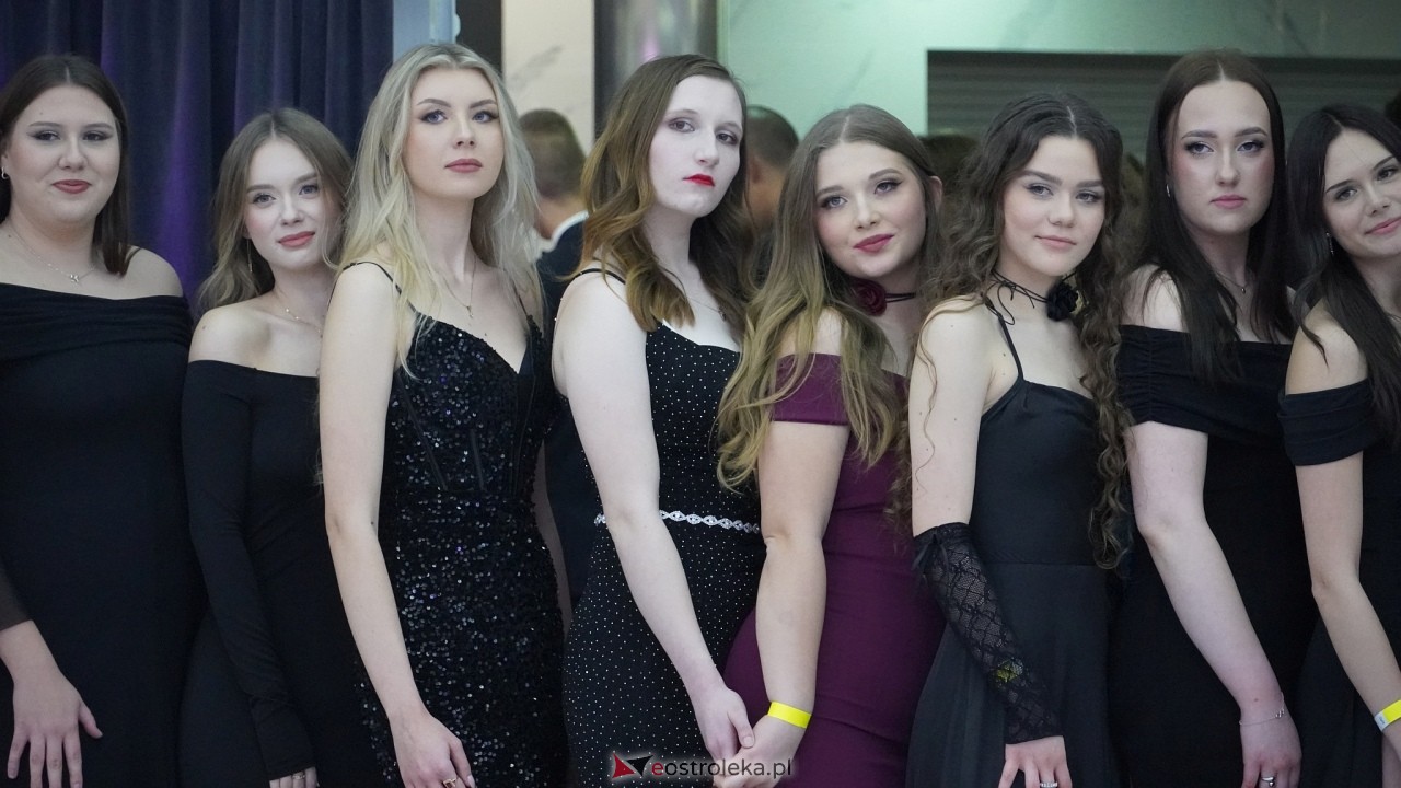 Studniówka II LO w Ostrołęce 2025 [11.02.2025] - zdjęcie #86 - eOstroleka.pl