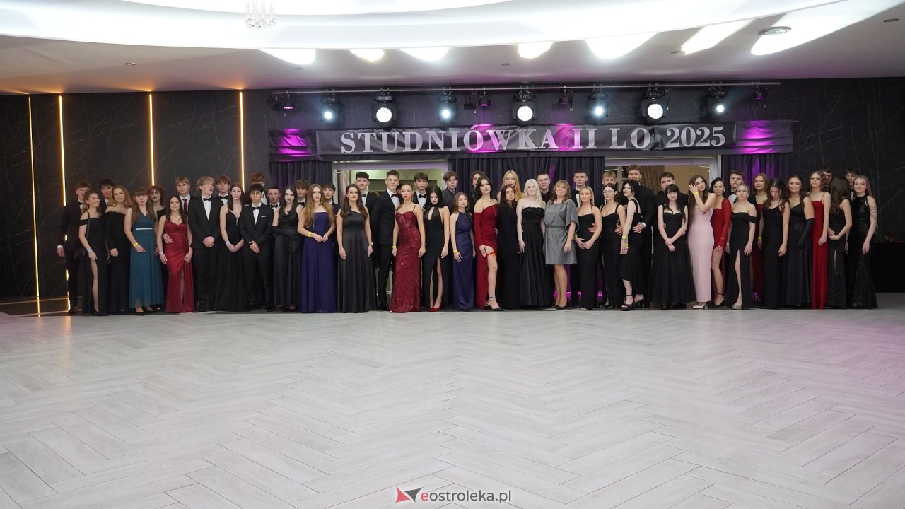 Studniówka II LO w Ostrołęce 2025 [11.02.2025] - zdjęcie #81 - eOstroleka.pl