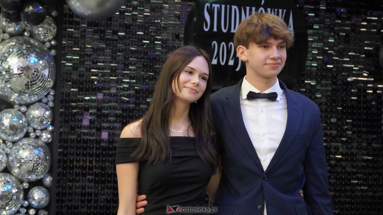 Studniówka II LO w Ostrołęce 2025 [11.02.2025] - zdjęcie #66 - eOstroleka.pl
