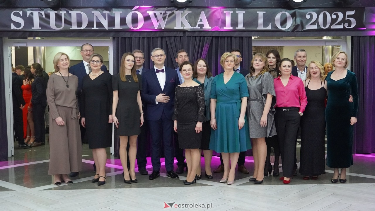 Studniówka II LO w Ostrołęce 2025 [11.02.2025] - zdjęcie #65 - eOstroleka.pl