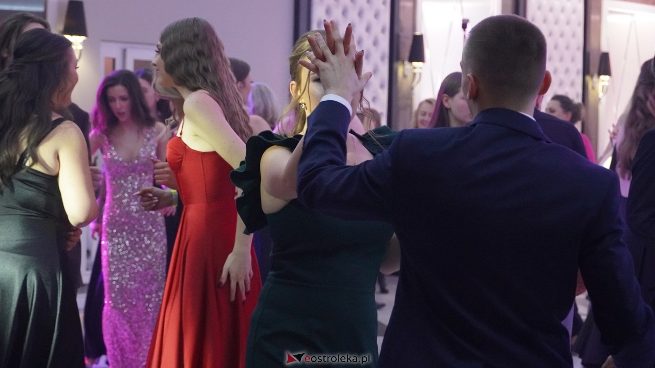 Studniówka II LO w Ostrołęce 2025 [11.02.2025] - zdjęcie #3 - eOstroleka.pl