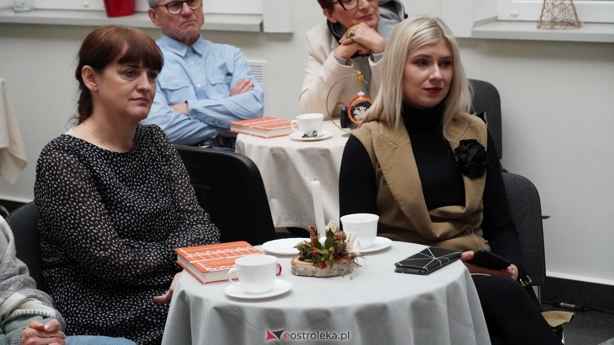 W Muzeum Kultury Kurpiowskiej zaprezentowano książkę o życiu rodziny Pajewskich [12.01.2025] - zdjęcie #15 - eOstroleka.pl
