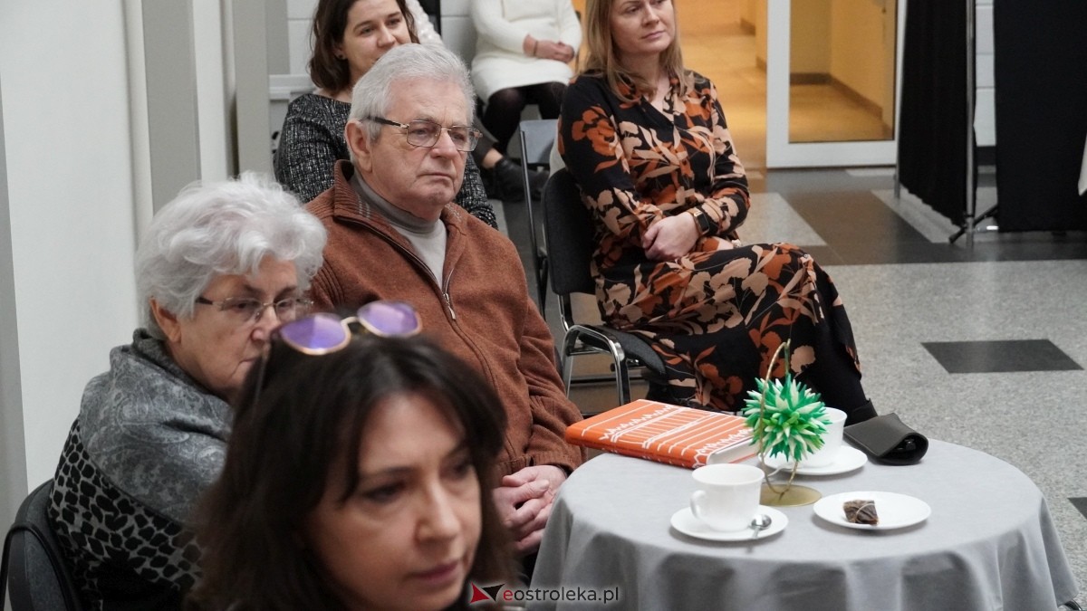 W Muzeum Kultury Kurpiowskiej zaprezentowano książkę o życiu rodziny Pajewskich [12.01.2025] - zdjęcie #14 - eOstroleka.pl