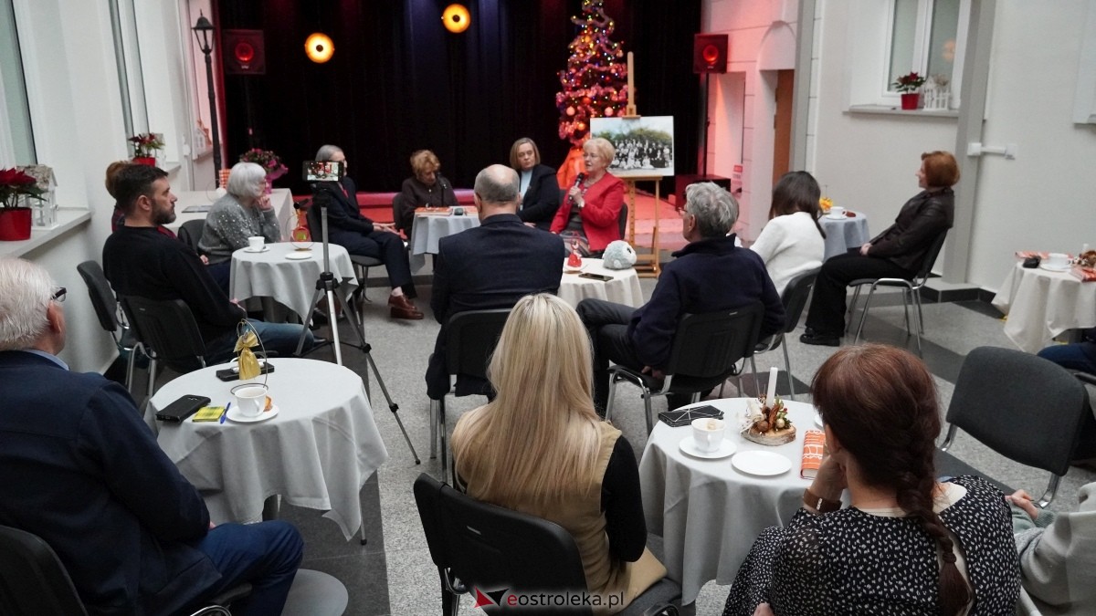 W Muzeum Kultury Kurpiowskiej zaprezentowano książkę o życiu rodziny Pajewskich [12.01.2025] - zdjęcie #12 - eOstroleka.pl
