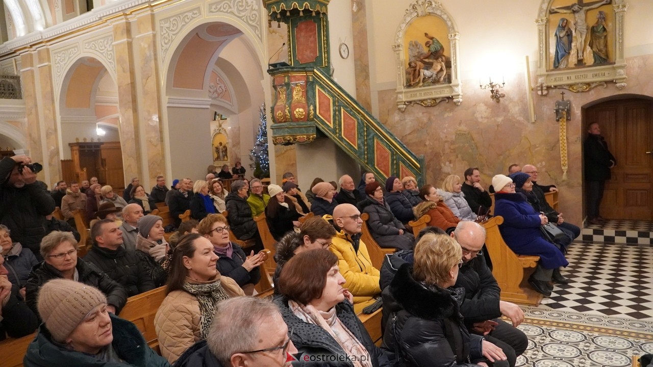 Z Narodzenia Pana - koncert kolęd zespołu Trzecie Zwrotki [12.01.2025] - zdjęcie #11 - eOstroleka.pl