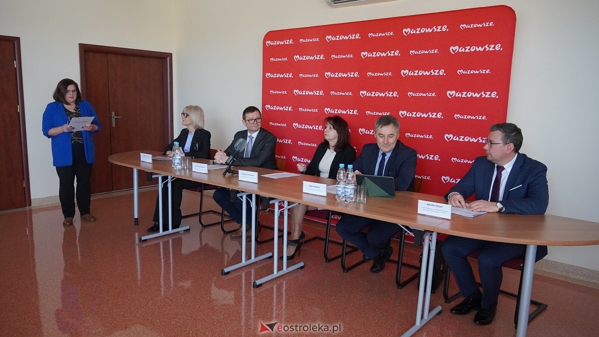 Konferencja prasowa samorządu Mazowsza [13.01.2025] - zdjęcie #13 - eOstroleka.pl