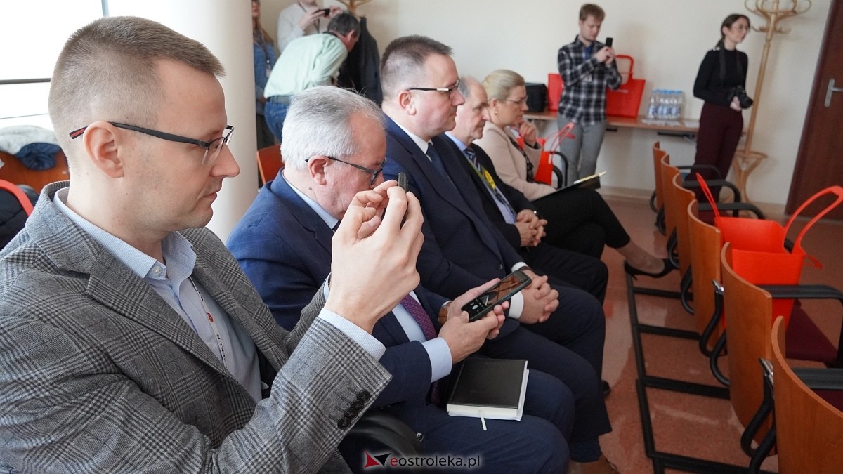 Konferencja prasowa samorządu Mazowsza [13.01.2025] - zdjęcie #7 - eOstroleka.pl