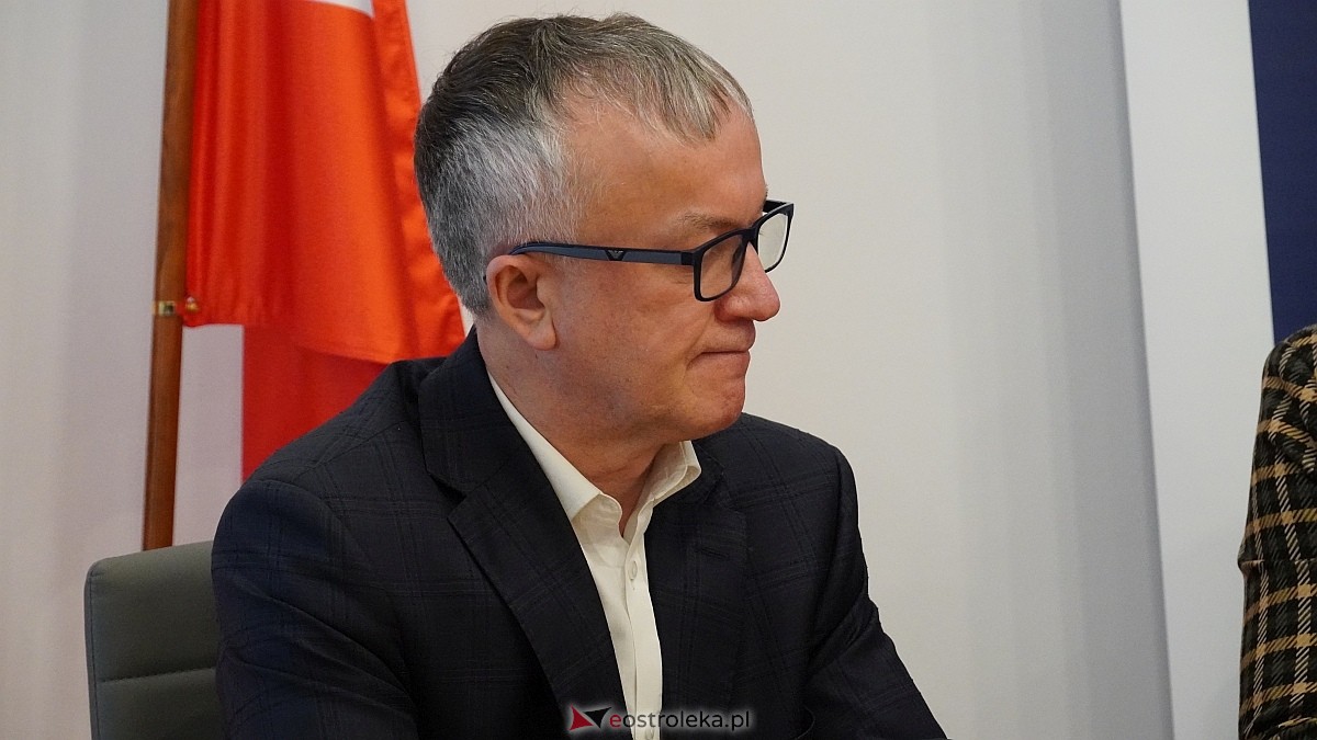 Oficjalne podpisanie umowy na budowę obwodnicy Troszyna [13.01.2025] - zdjęcie #27 - eOstroleka.pl