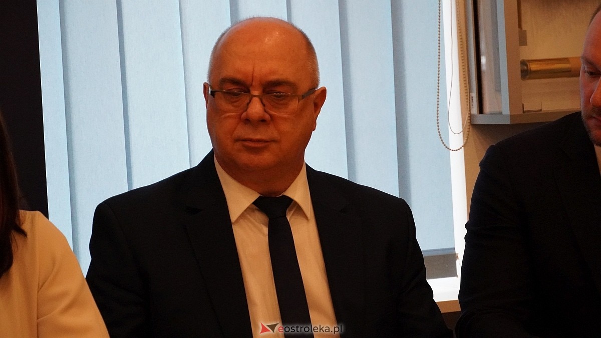 Oficjalne podpisanie umowy na budowę obwodnicy Troszyna [13.01.2025] - zdjęcie #25 - eOstroleka.pl