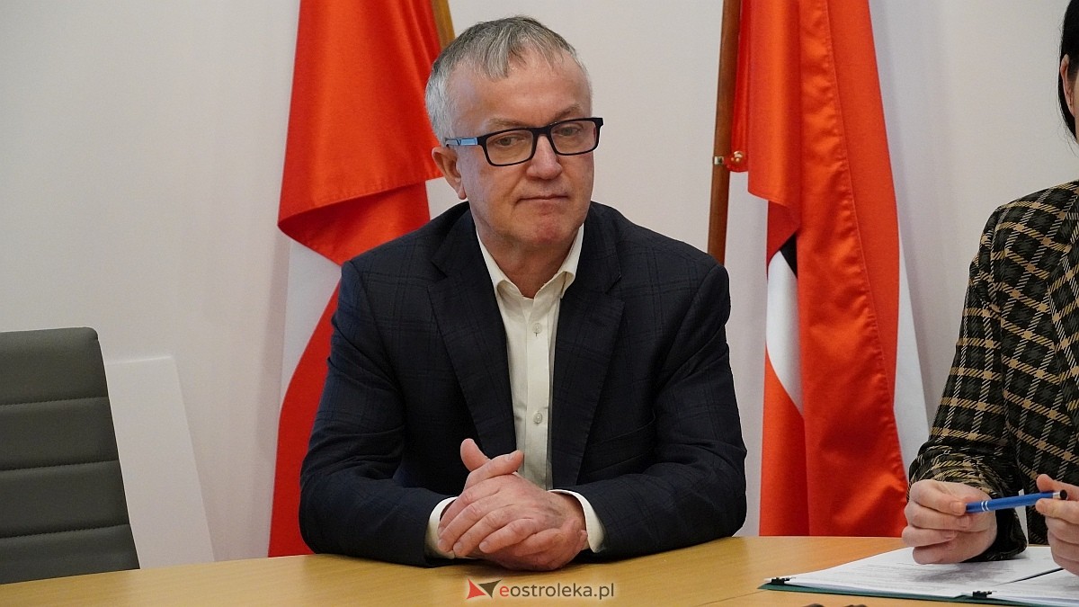 Oficjalne podpisanie umowy na budowę obwodnicy Troszyna [13.01.2025] - zdjęcie #19 - eOstroleka.pl