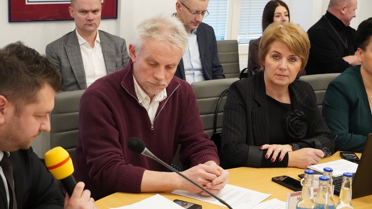 XI sesja Rady Powiatu w Ostrołęce [14.01.2025] - zdjęcie #31 - eOstroleka.pl