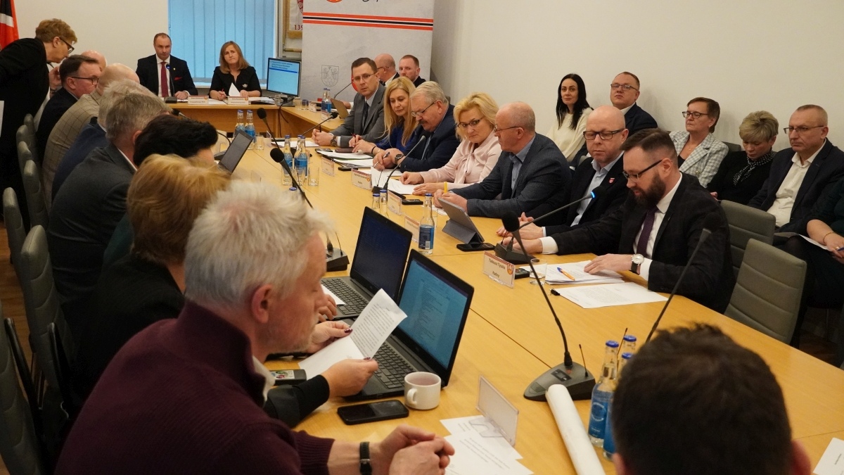 XI sesja Rady Powiatu w Ostrołęce [14.01.2025] - zdjęcie #20 - eOstroleka.pl