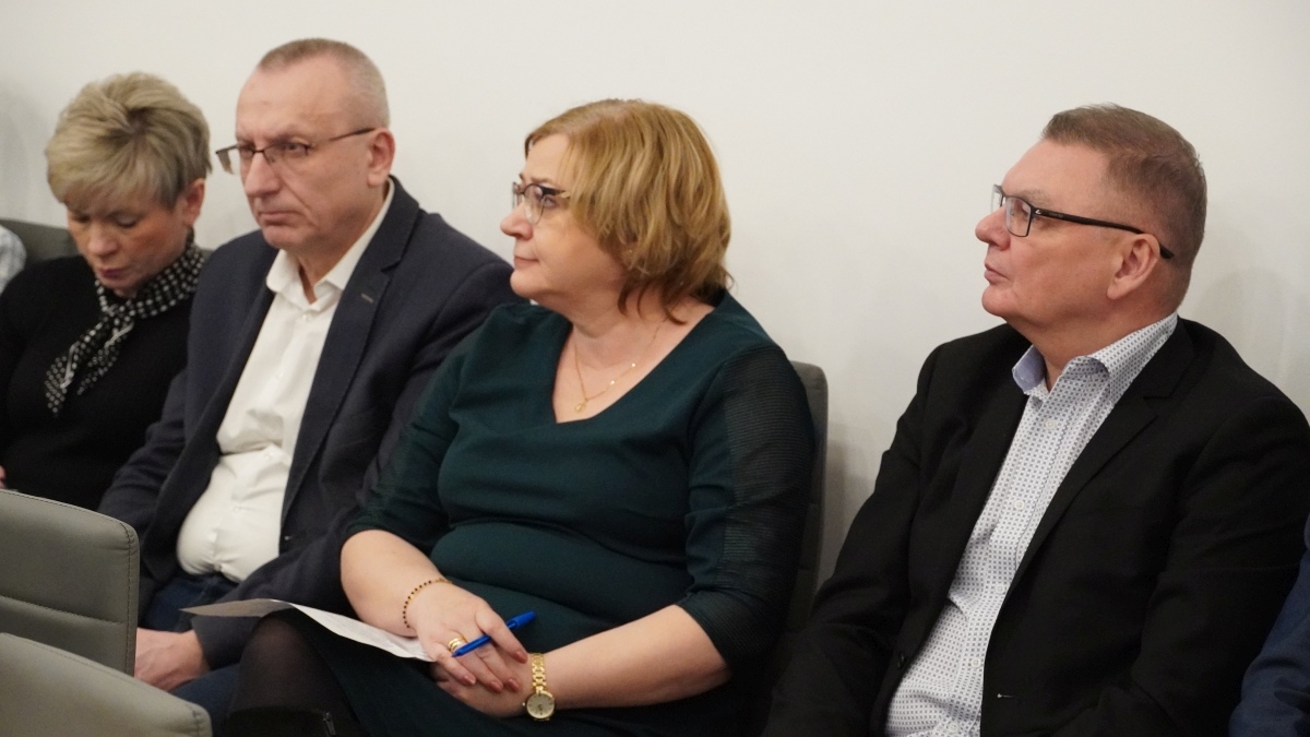 XI sesja Rady Powiatu w Ostrołęce [14.01.2025] - zdjęcie #17 - eOstroleka.pl