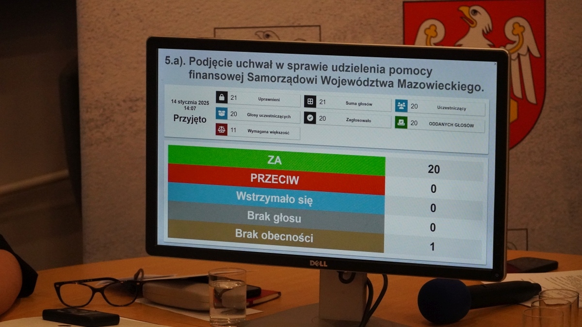 XI sesja Rady Powiatu w Ostrołęce [14.01.2025] - zdjęcie #8 - eOstroleka.pl