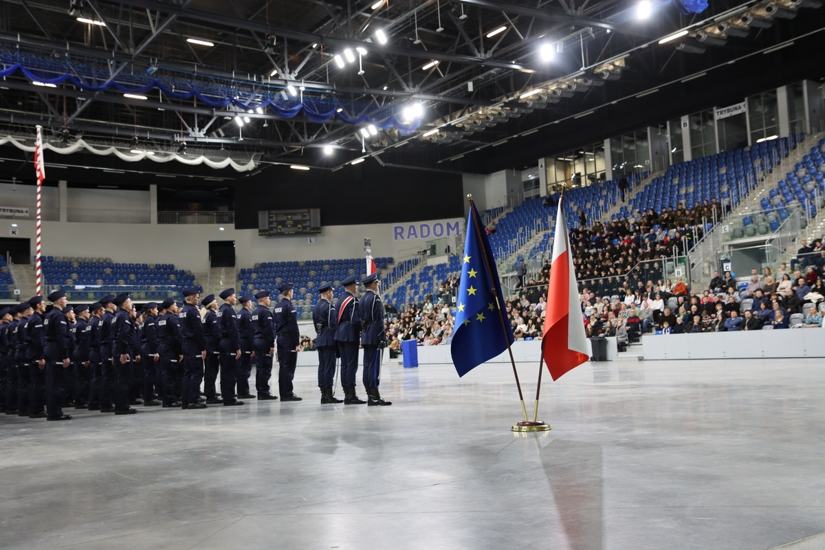 Nowi policjanci na Mazowszu (fot. KWP Radom) - zdjęcie #18 - eOstroleka.pl