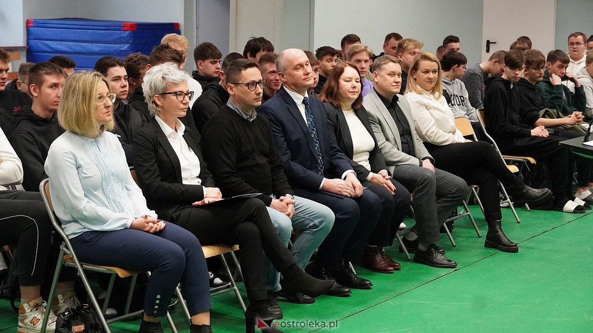 Podsumowanie projektu Zawodowy zawrót głowy w Metalówce - pasje, kierunki kształcenia i możliwości [16.01.2025] - zdjęcie #32 - eOstroleka.pl