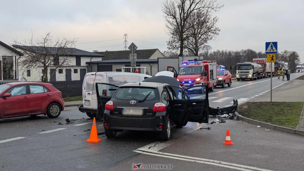 Wypadek w Zamościu [17.01.2025] - zdjęcie #15 - eOstroleka.pl