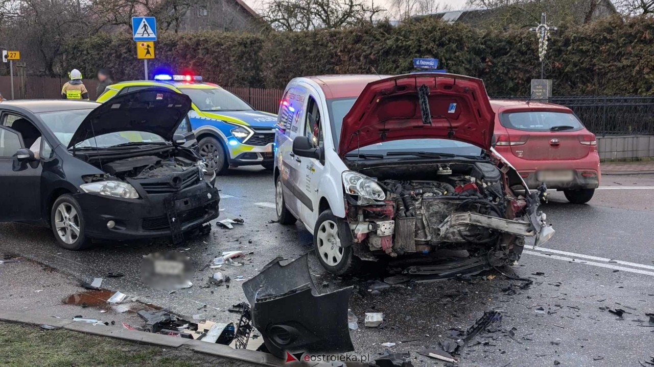 Wypadek w Zamościu [17.01.2025] - zdjęcie #13 - eOstroleka.pl