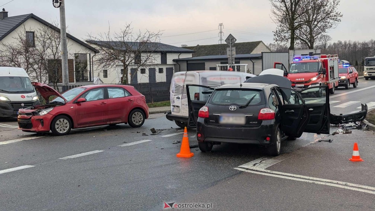 Wypadek w Zamościu [17.01.2025] - zdjęcie #11 - eOstroleka.pl
