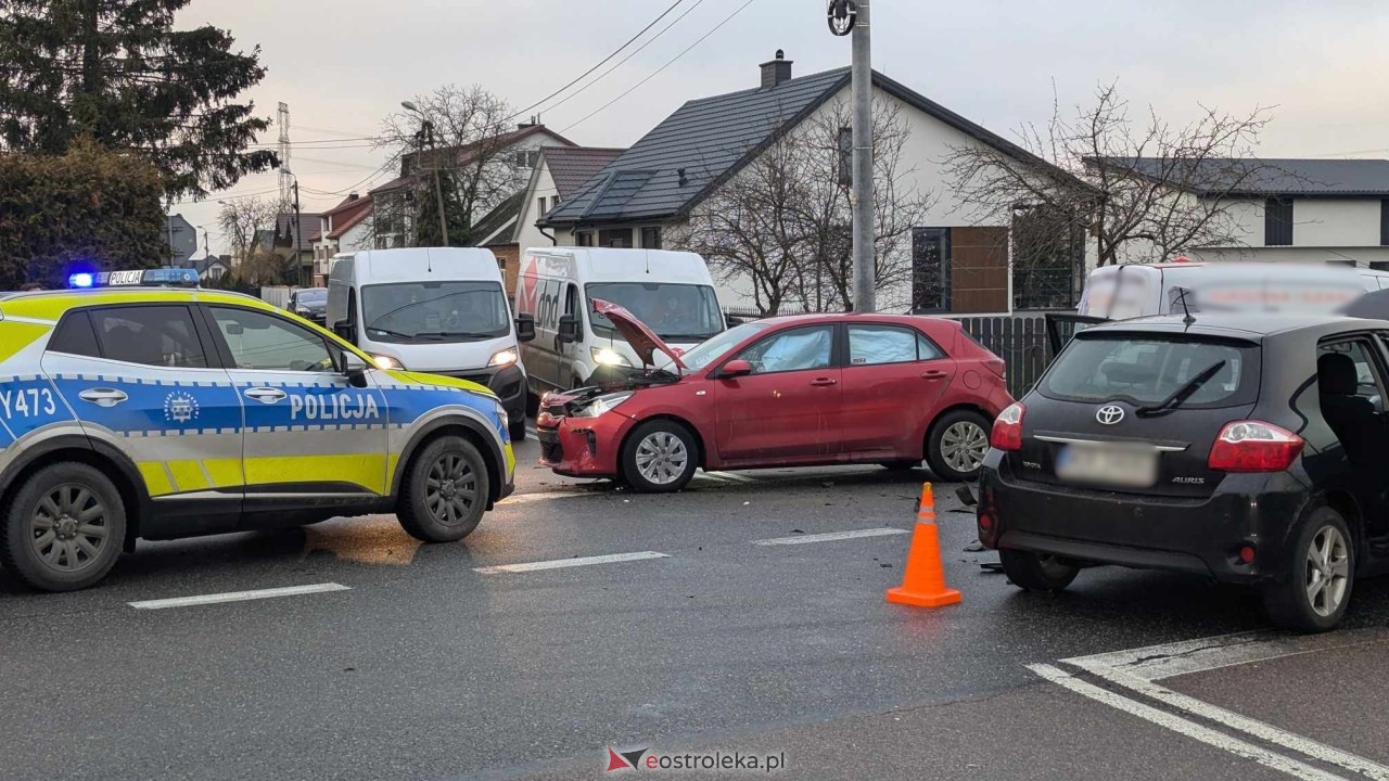 Wypadek w Zamościu [17.01.2025] - zdjęcie #9 - eOstroleka.pl