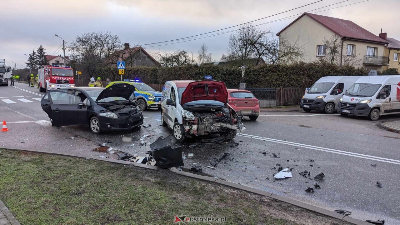 Wypadek w Zamościu [17.01.2025] - zdjęcie #3 - eOstroleka.pl