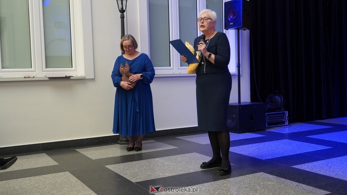 Wernisaż wystawy Świat nierealny, lecz poznawalny Magdaleny Shummer [17..01.2025] - zdjęcie #1 - eOstroleka.pl